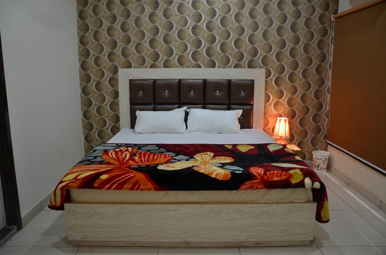 Heaven Blu Hotel & Resort Амритсар Екстериор снимка