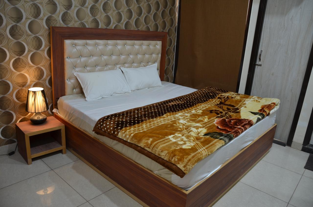 Heaven Blu Hotel & Resort Амритсар Екстериор снимка
