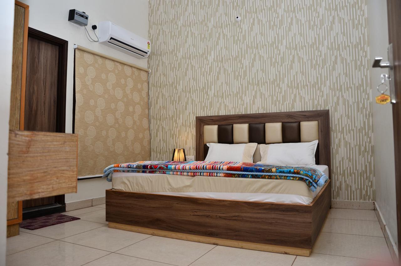 Heaven Blu Hotel & Resort Амритсар Екстериор снимка
