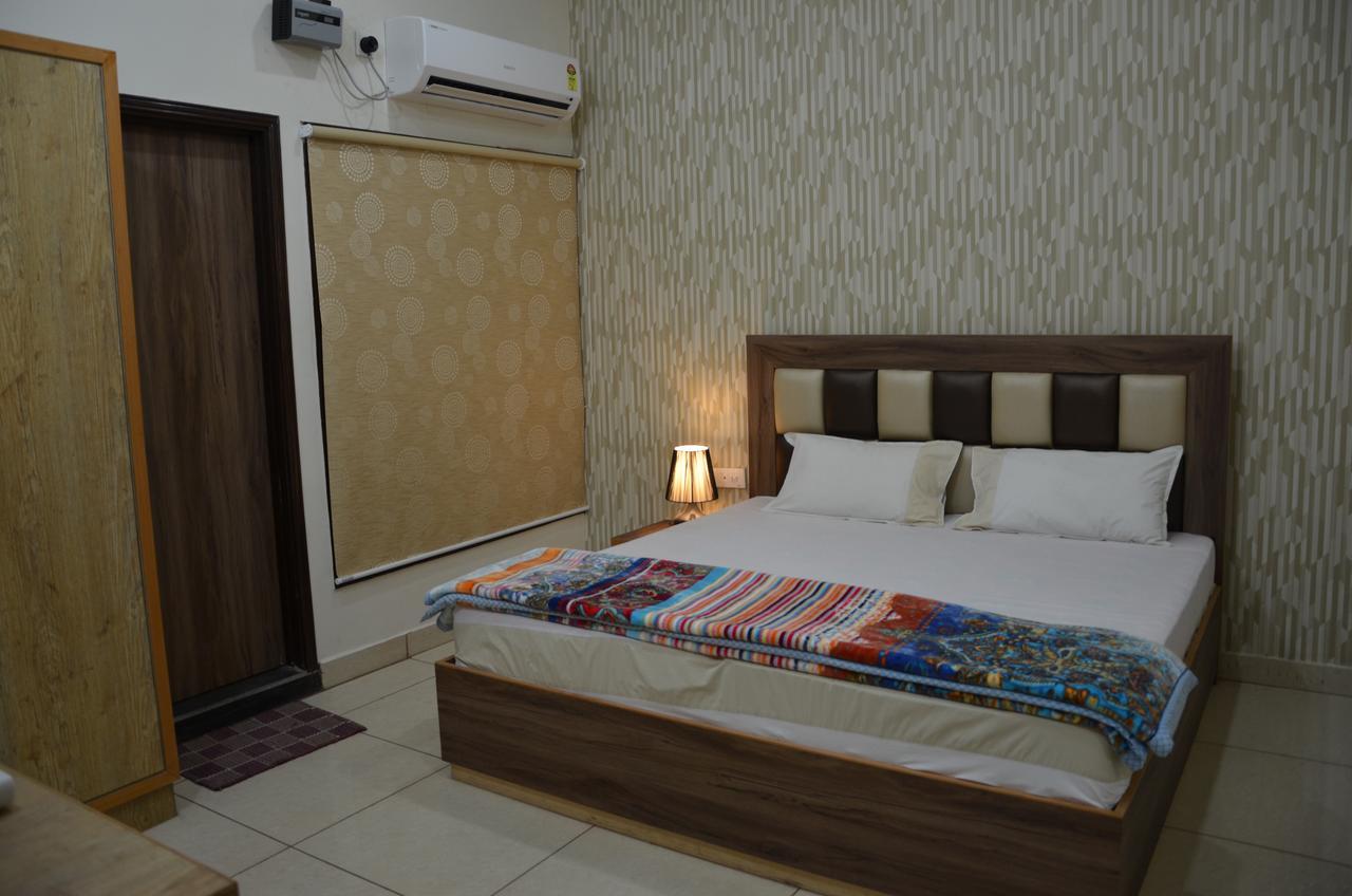 Heaven Blu Hotel & Resort Амритсар Екстериор снимка